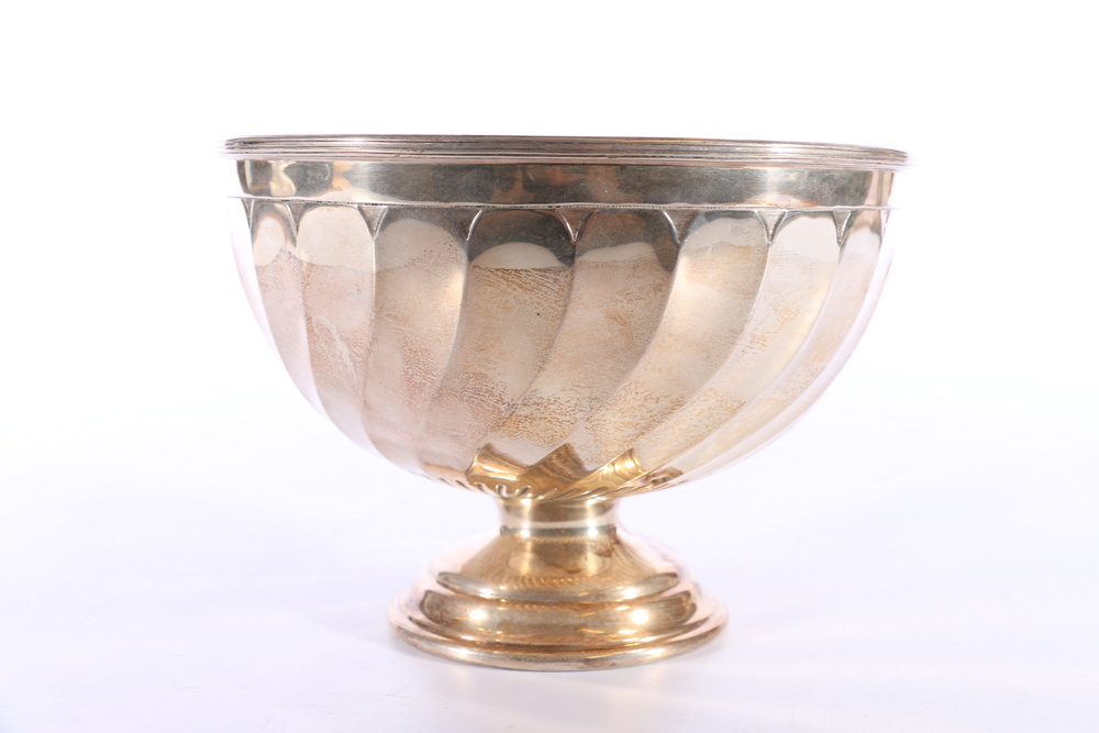 Antique George V silver bowl with gadrooned fluted design raised on socle base by Levesley