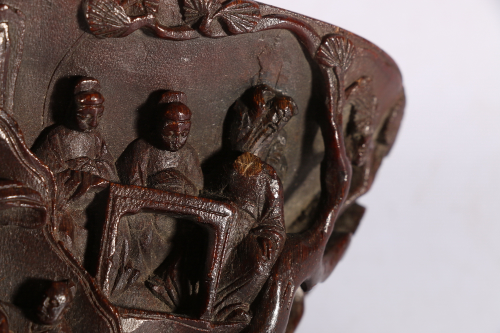 19th century Chinese carved rhinocerous horn libation cup carved to the exterior with figures on - Image 3 of 16