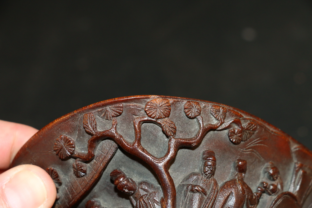 19th century Chinese carved rhinocerous horn libation cup carved to the exterior with figures on - Image 12 of 16