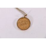 George V gold full sovereign 1913 in 9ct gold pendant mount 9.2g gross on rolled gold chain
