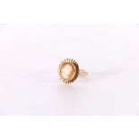 9ct yellow gold mounted portrait Cameo shell dress ring, size H, 3.5g gross