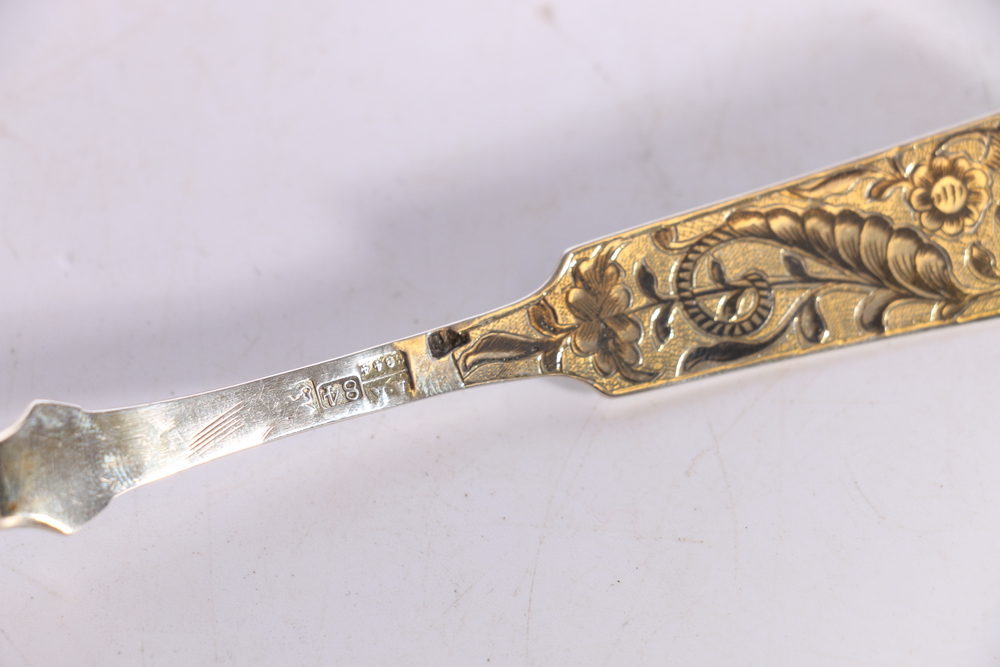 Russian 84zol grade silver spoon with engraved decoration stamped AK1844, 48g 19cm long, a Russian - Bild 2 aus 2