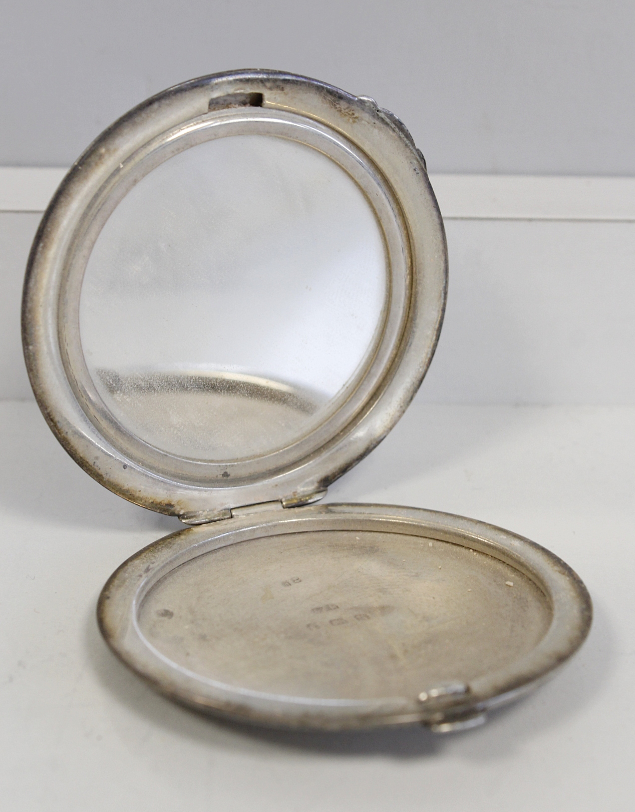 Silver circular compact with blue enamel and RAF badge 1937, another similar, a cigarette case and - Image 3 of 4