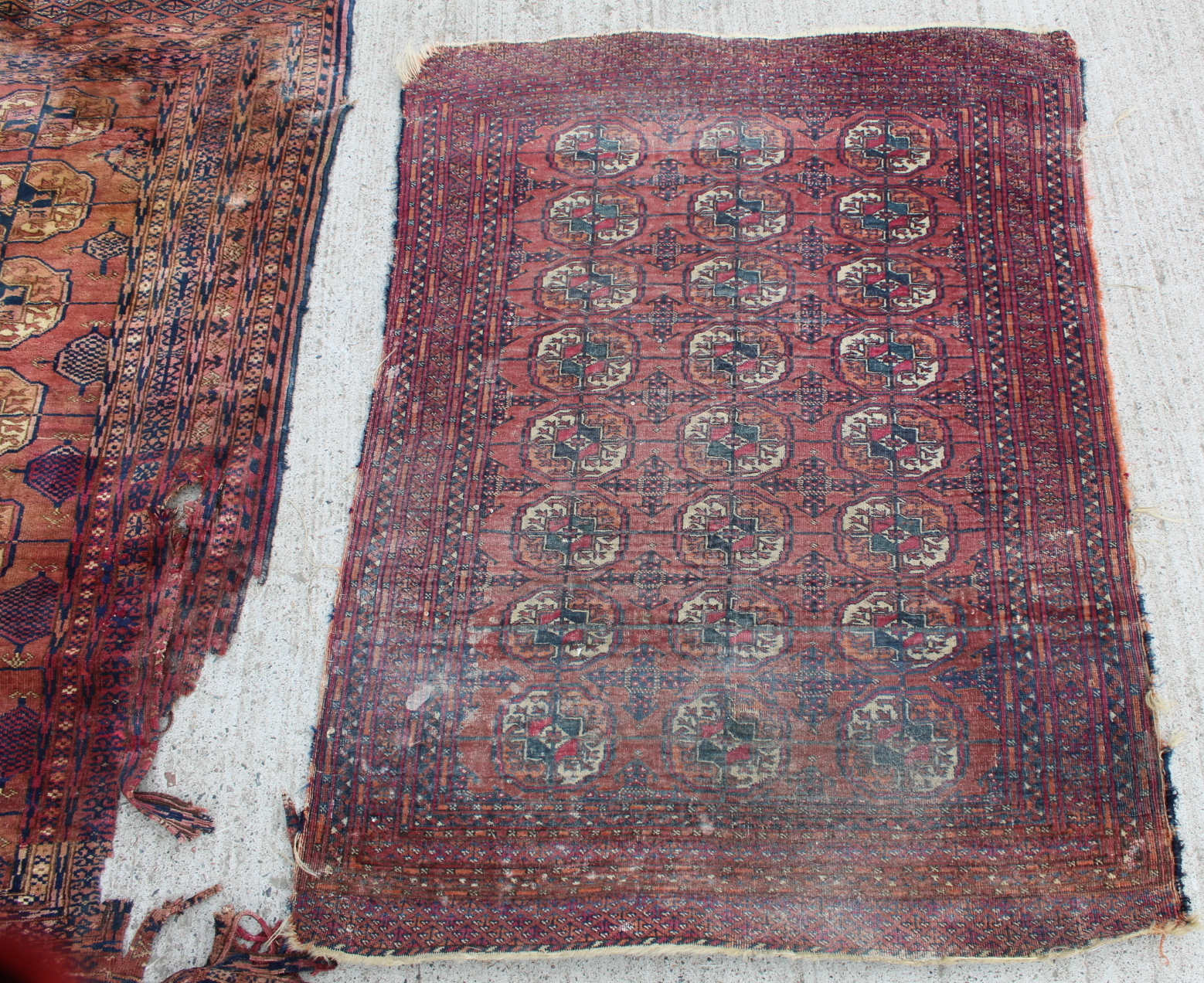 Small Persian Tekke wool rug with three rows of guls, 120cm x 88cm and another 174cm x 116cm. Both - Image 2 of 23