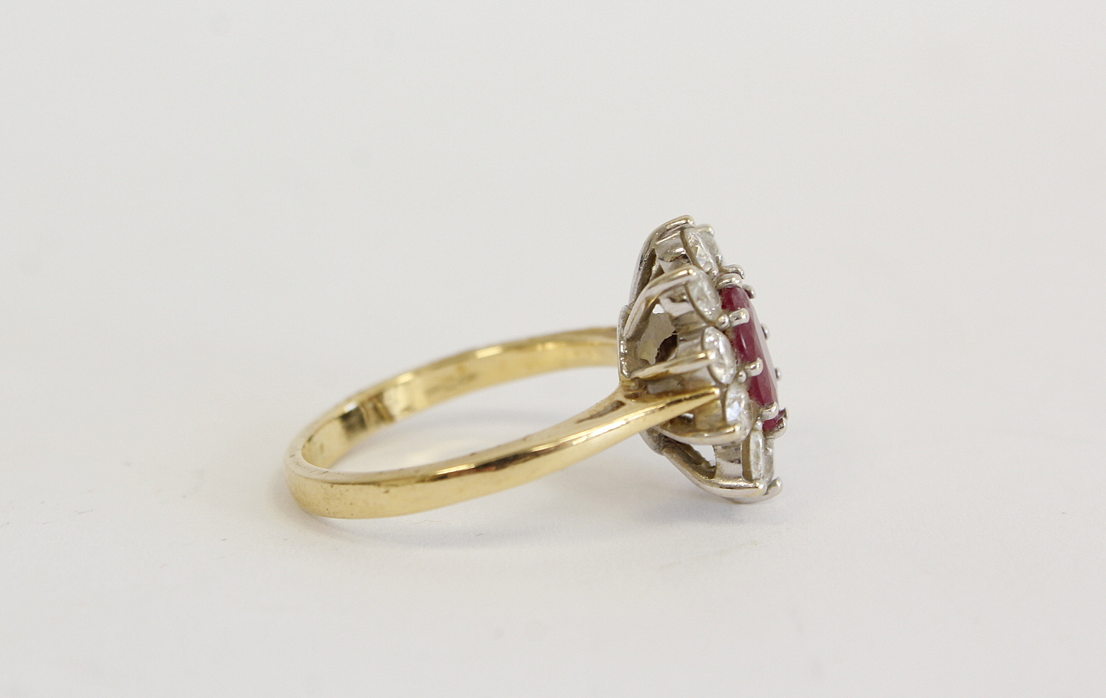 18ct gold cluster ring with oval ruby approx 1.5ct and diamonds Size N - Image 3 of 5