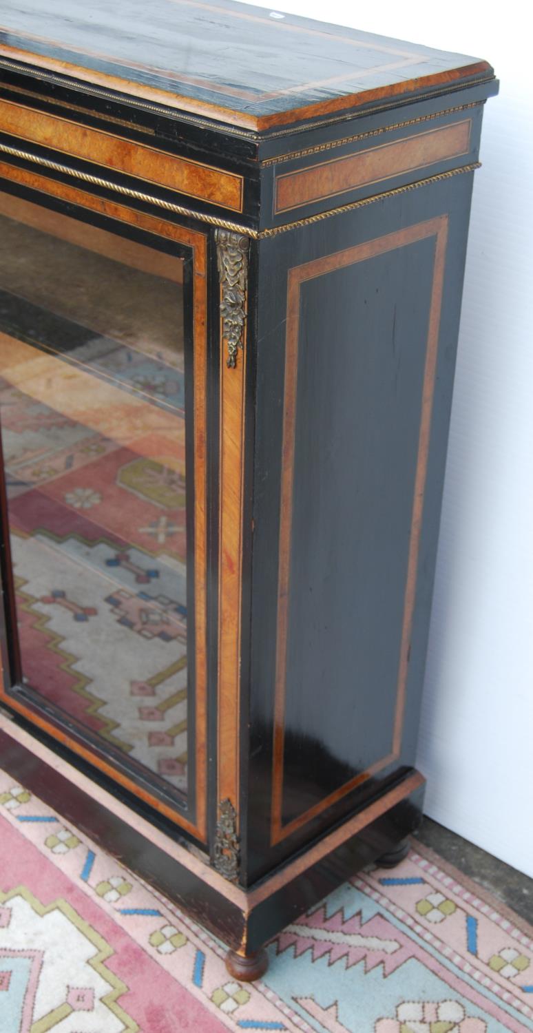 Victorian ebonised display cabinet, the walnut boned rectangular top over ormolu beaded frieze - Image 5 of 9