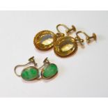 Pair of gold drop earrings with citrines and another pair, jade.  (4)