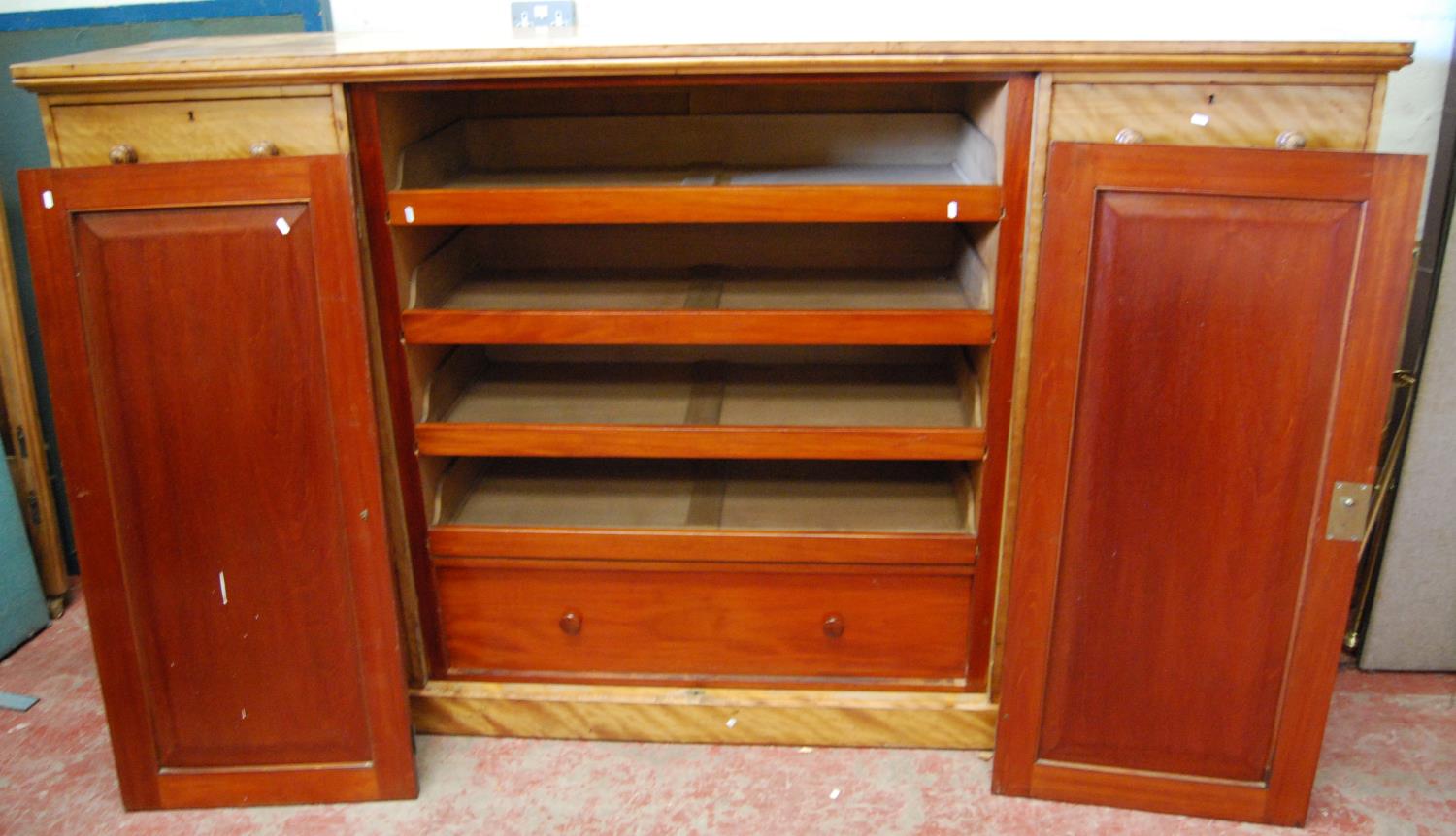 Mahogany gentleman's compactum in the manner of Gillows, the rounded rectangular top over two - Image 4 of 9