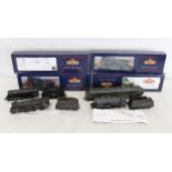 Model train lot to include a Bachmann 32-256, 32-501 (missing booklet), Bachmann 32-253, & a