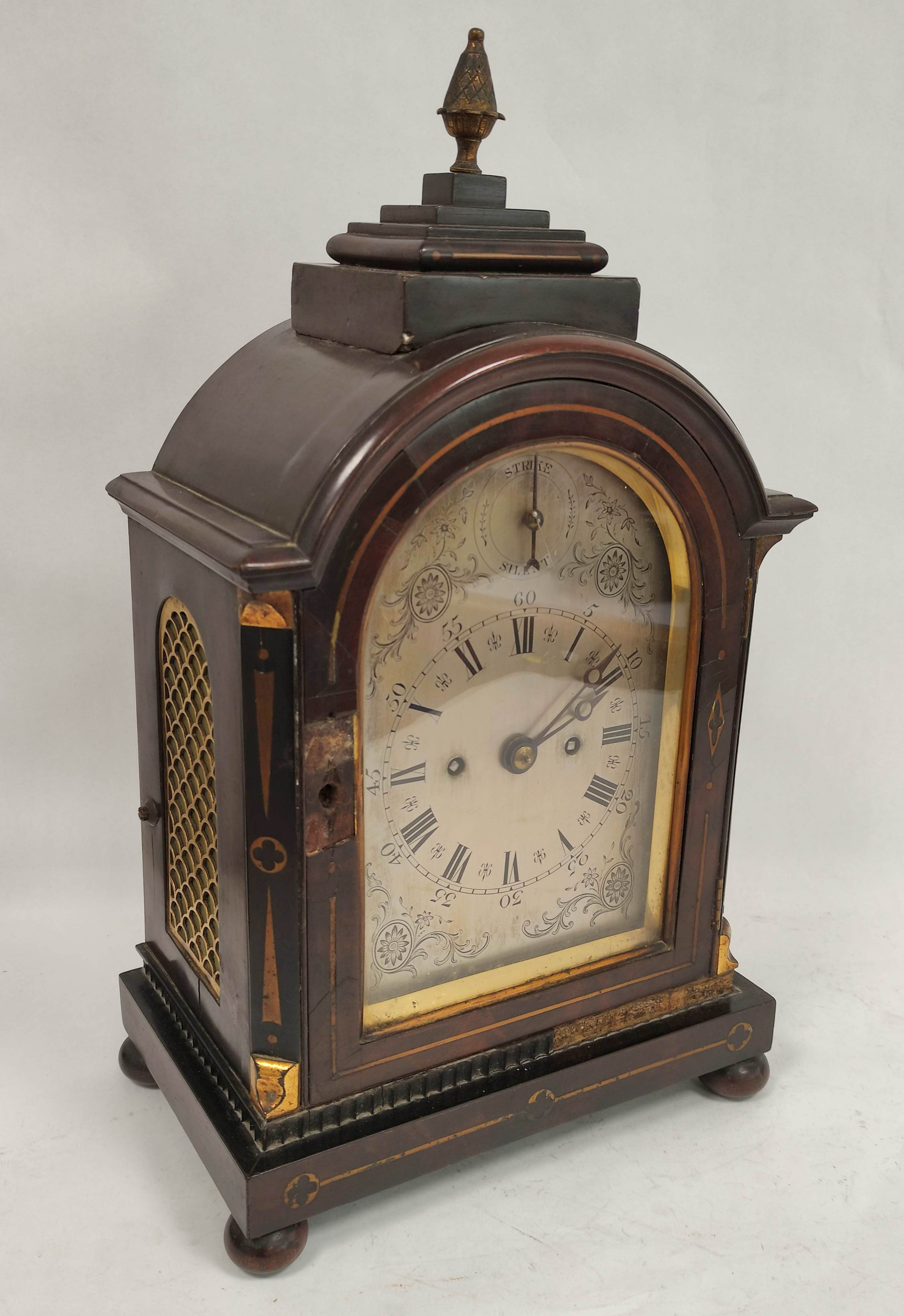 Late Georgian eight day mantel clock, unsigned, with substantial seven pillar anchor movement and