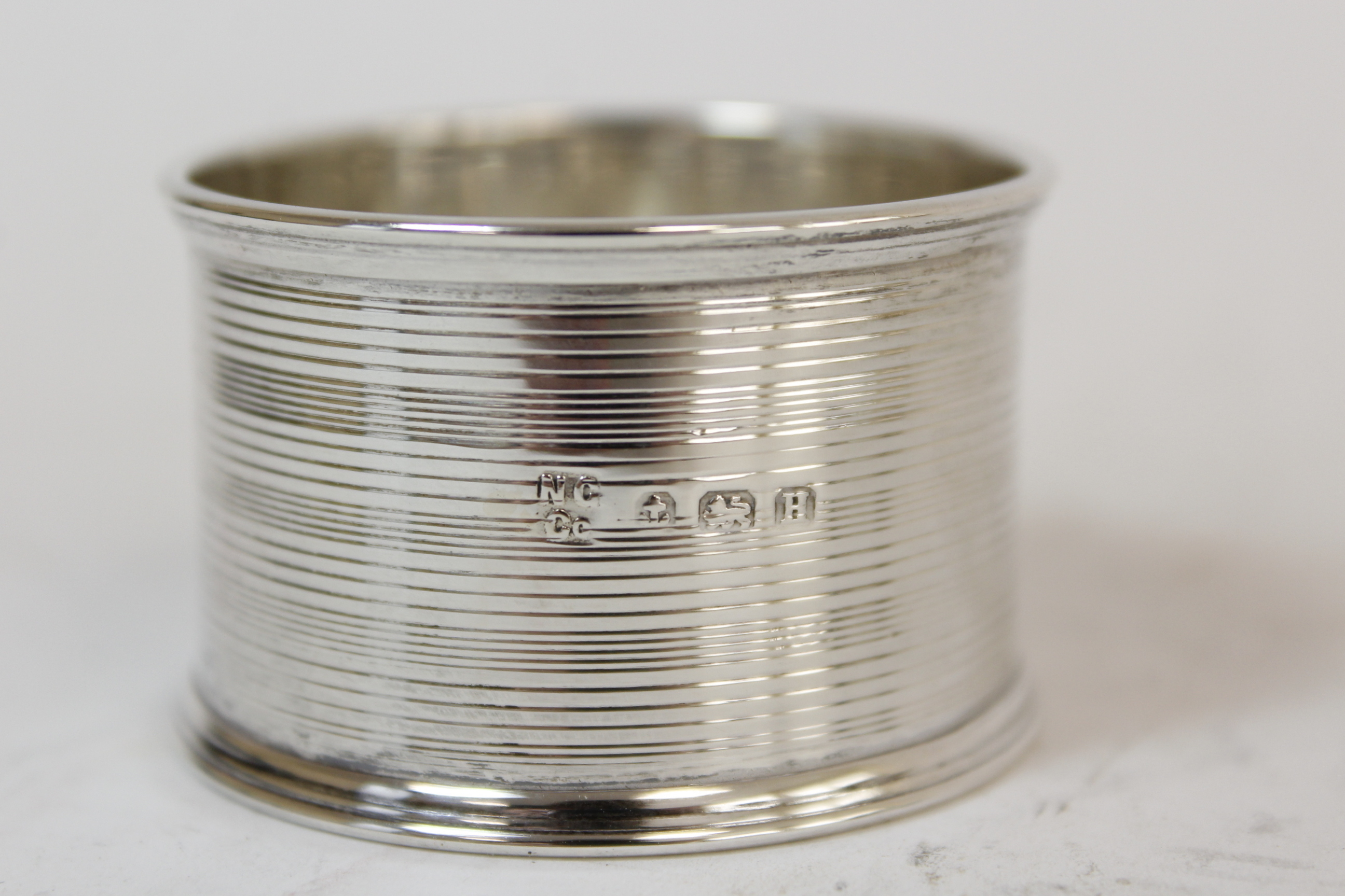 Silver cup and napkin ring, 78g. - Image 6 of 6