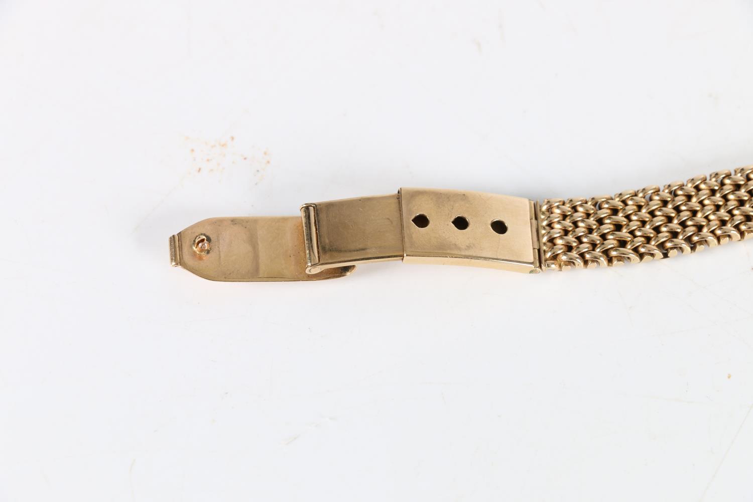 Ladies 9ct gold Omega wristwatch, (cal 244), the 9ct gold strap having unusual fastening clasp. - Image 3 of 8