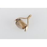 9ct gold fob in the form of a wishbone set with swivel citrine, 11.1g gross
