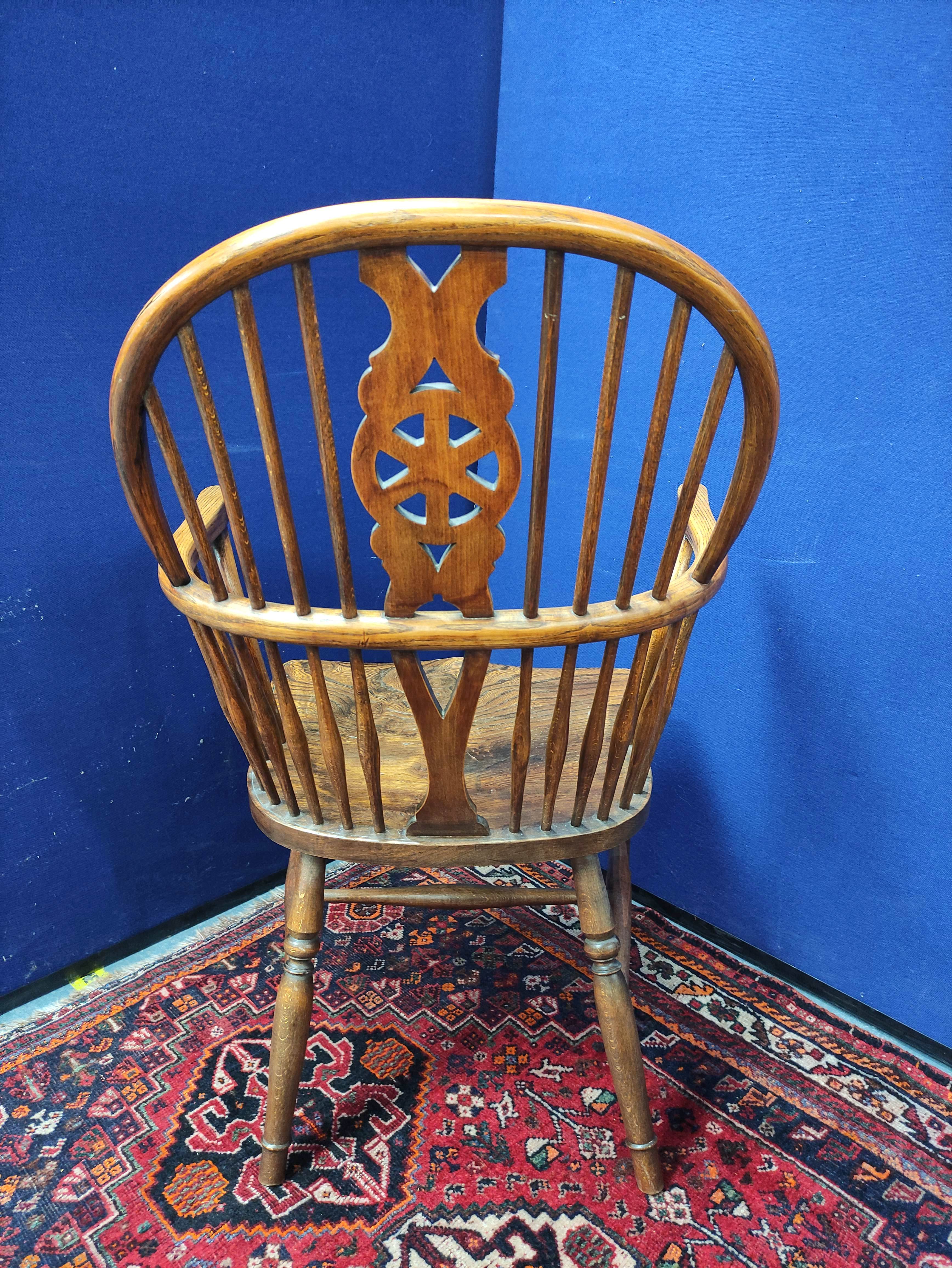 Pair of near matching ash and elm Windsor armchairs, both with spindle hoop back, with pierced splat - Image 4 of 5