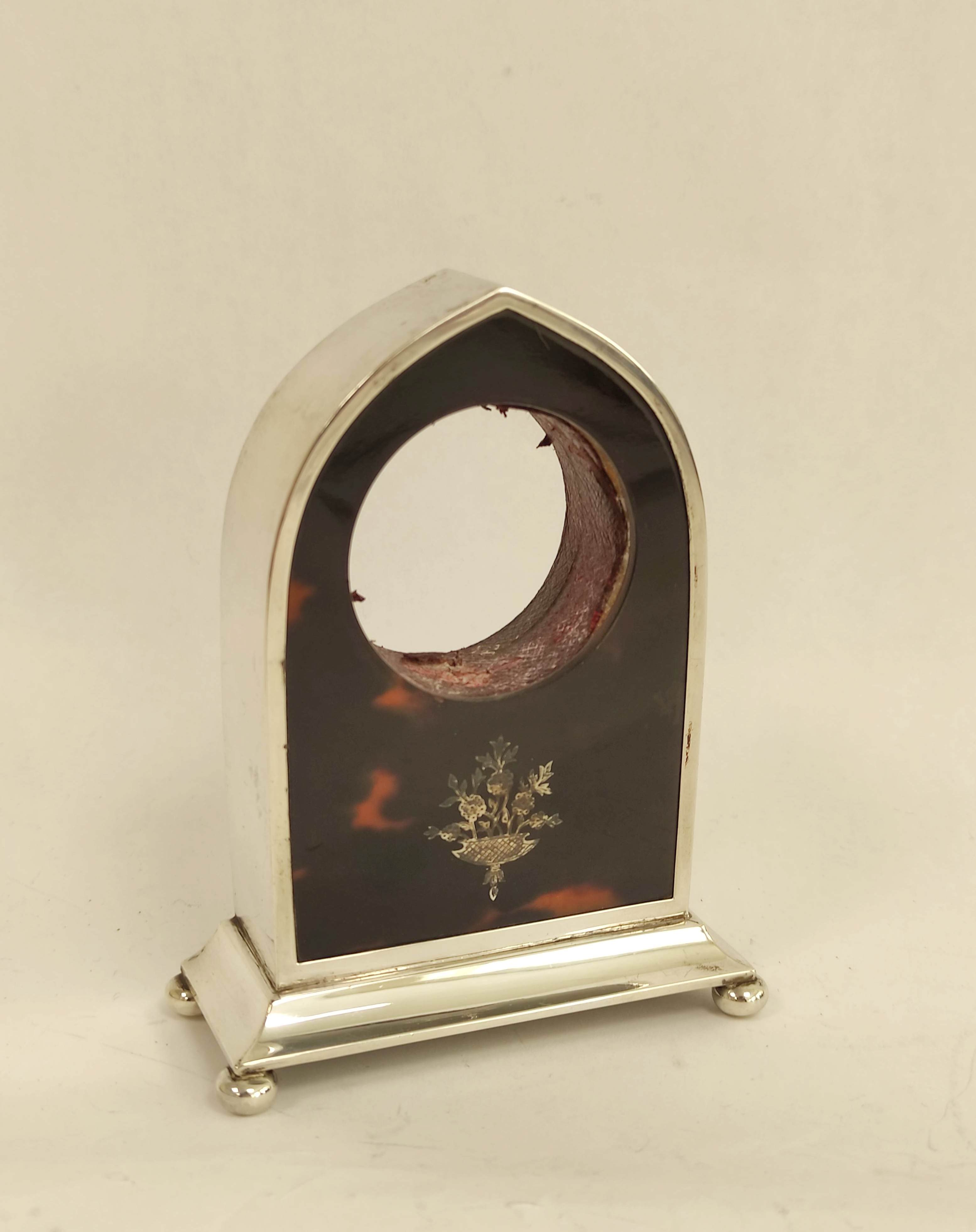 Silver inlaid tortoiseshell boudoir timepiece case of lancet shape, Chester 1920, 12cm, timepiece