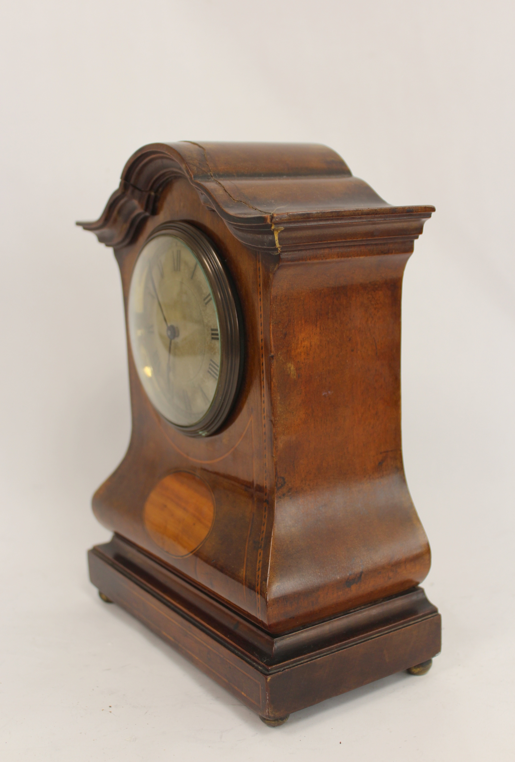 Bureau mantel timepiece, platform lever, with silvered dial in inlaid mahogany case of bombe - Image 3 of 5