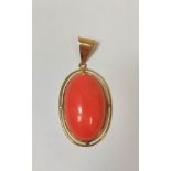 Coral pendant with coral, in gold '.750'.