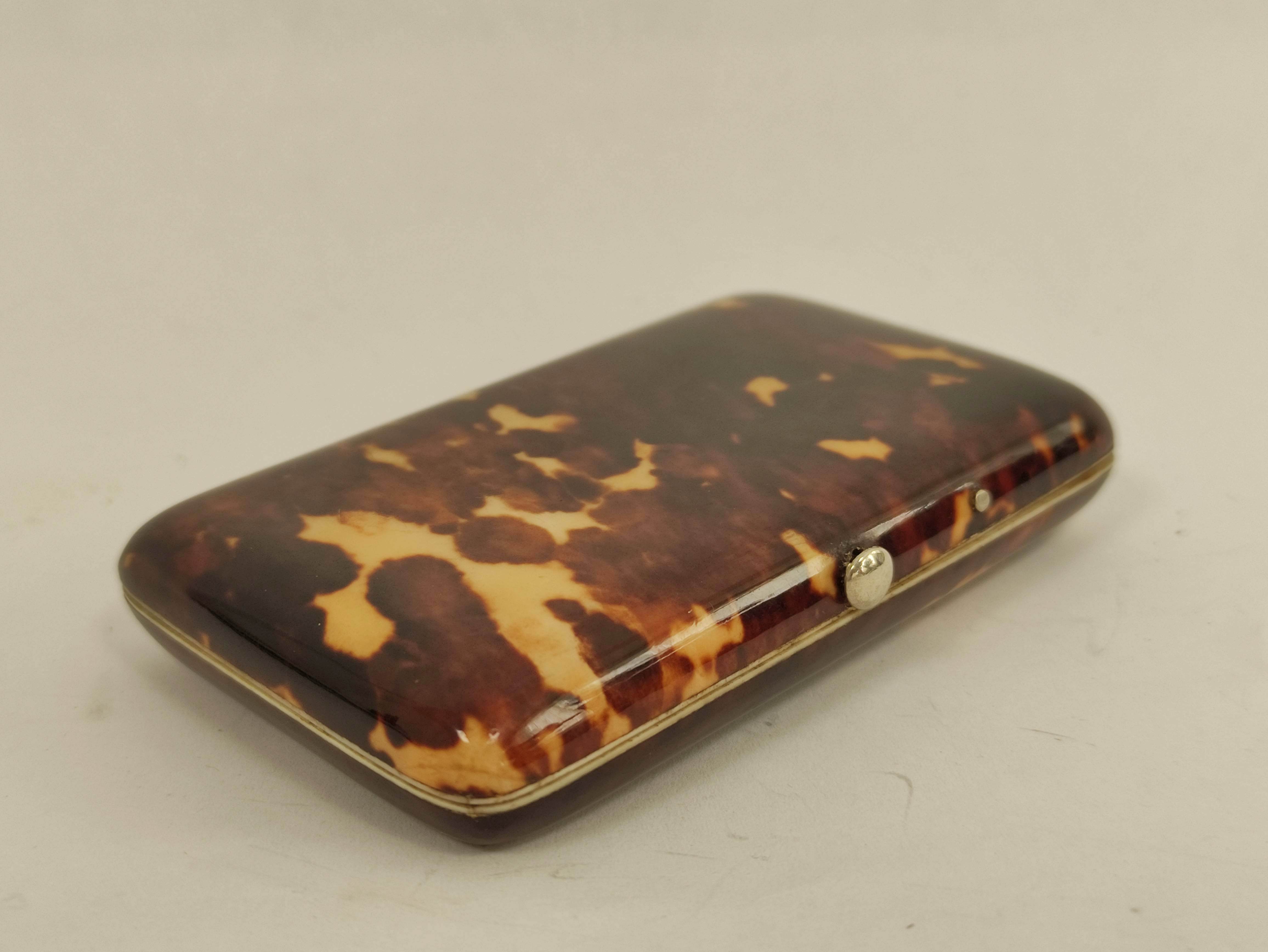 Victorian tortoiseshell card case with inlaid silver shield. - Image 4 of 4