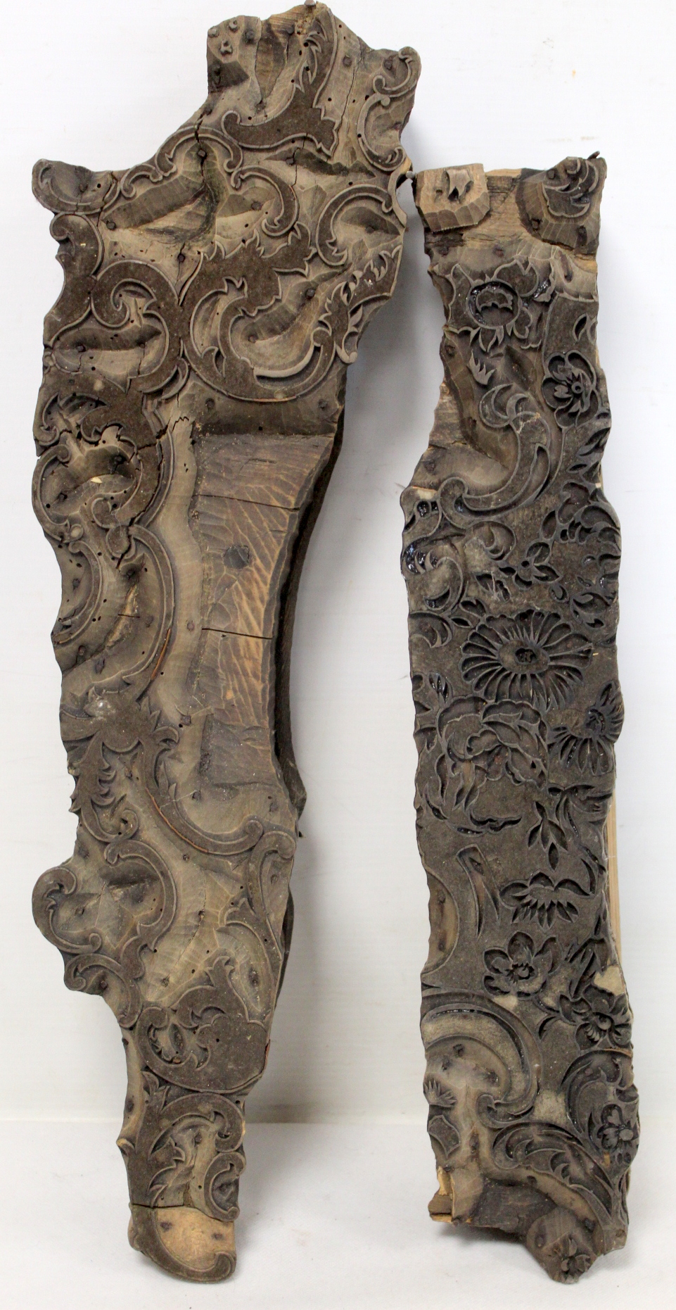 Five various 19th century wooden textile printing blocks: one of square form with paisley pattern - Image 8 of 9