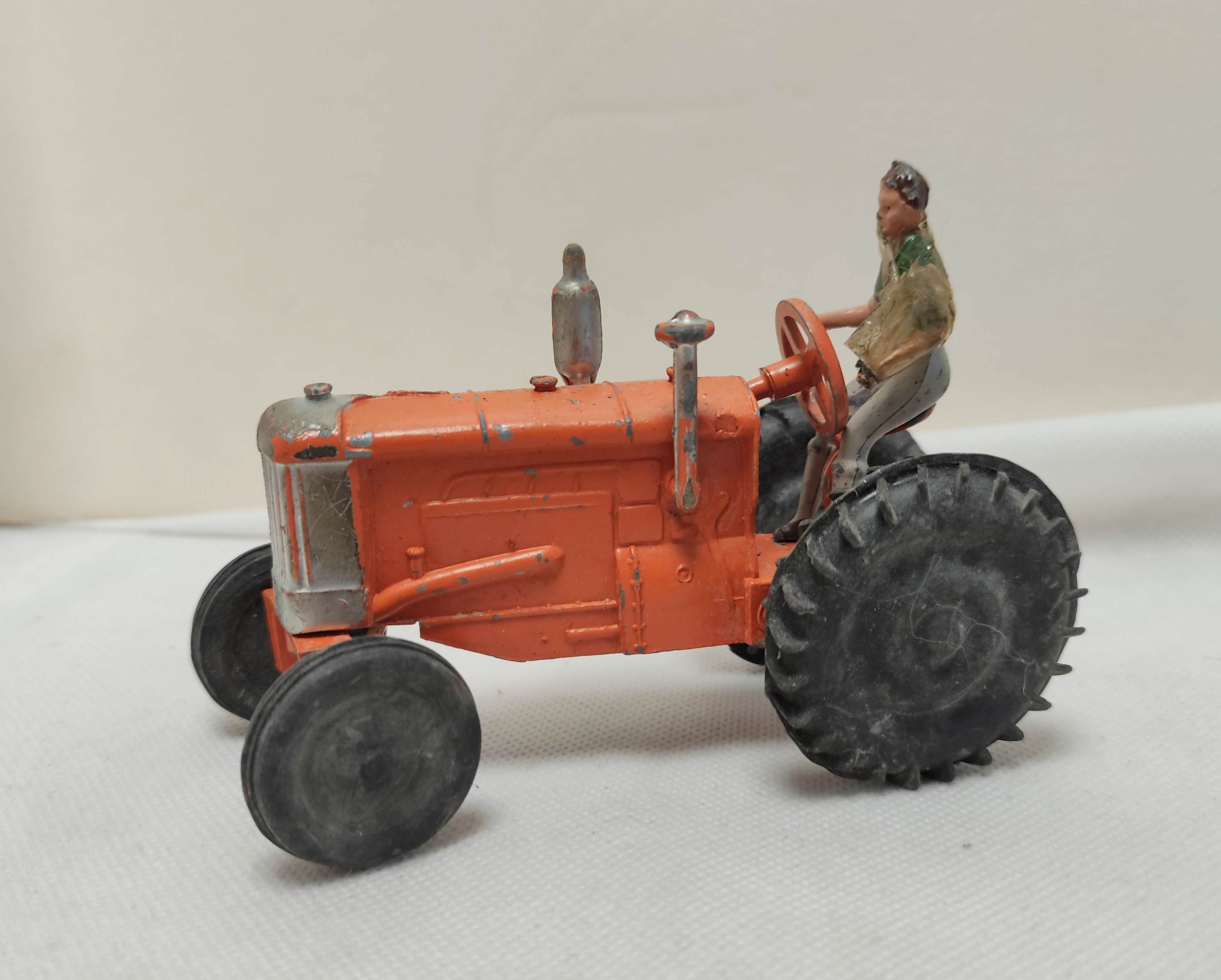 Vintage die cast toy lot to include a tractor with Dinky trailer & two boxed Lesney Models of - Image 3 of 5