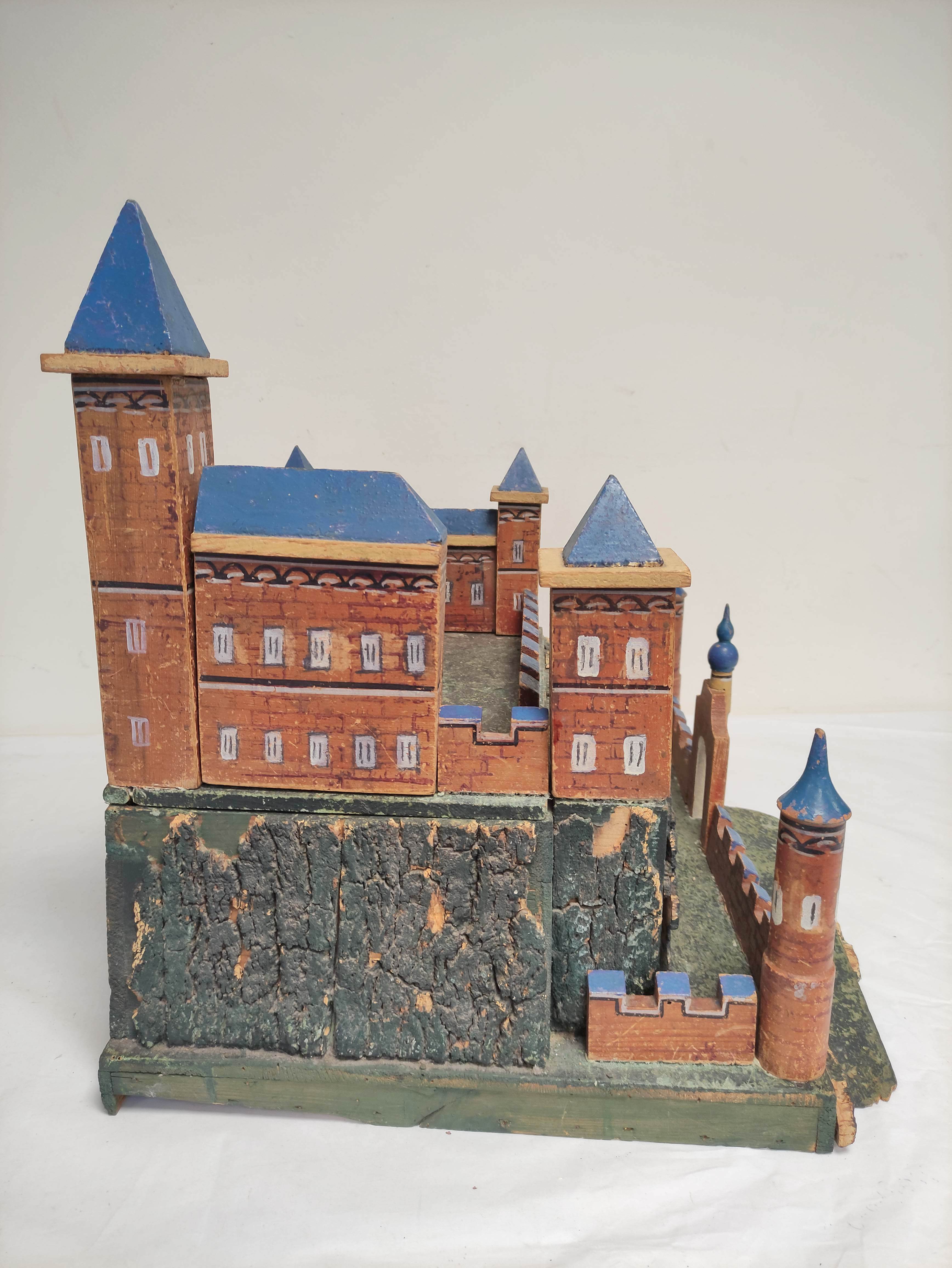 Vintage 1930s painted wooden castle W56cm D40cm H48cm - Image 5 of 6