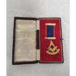 Masonic interest. Cased 9ct masonic medal dated Birmingham 1933 presented to Bro G.S Beattie by