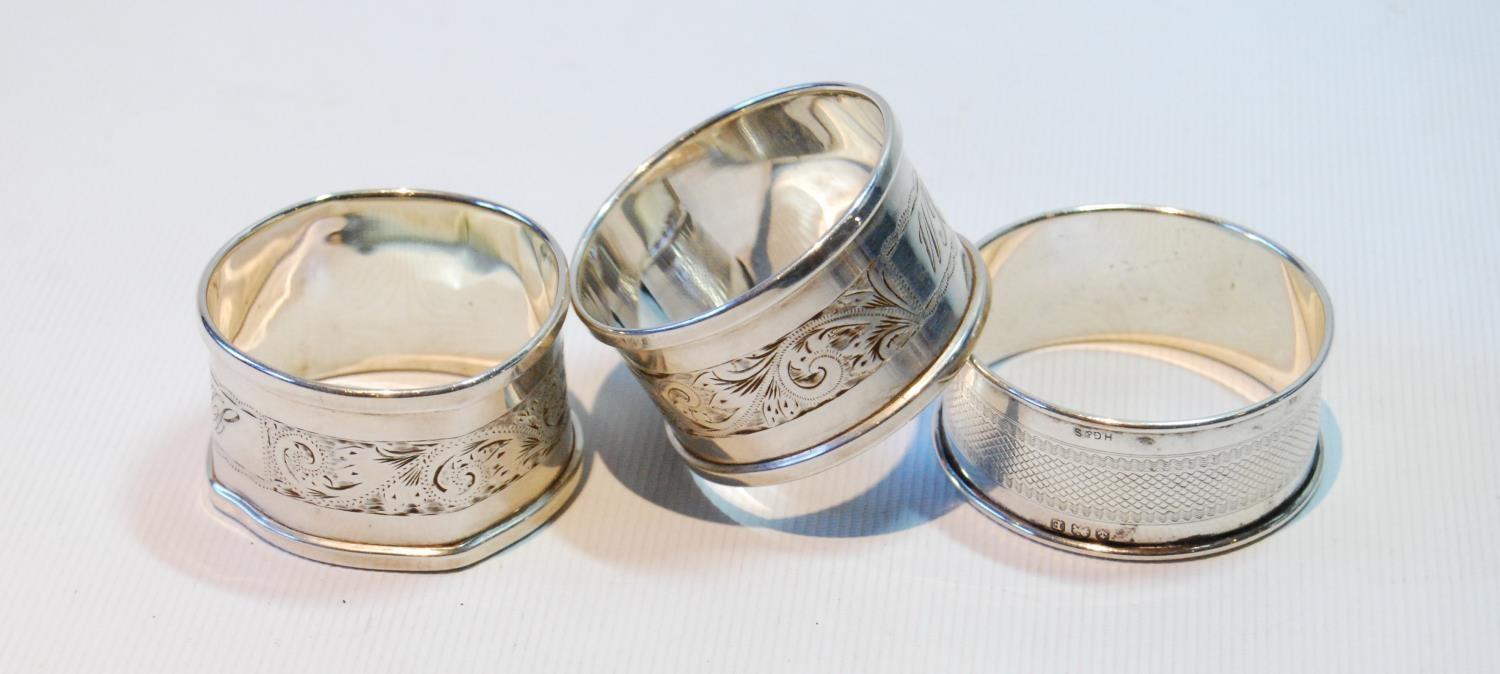 Set of six Queen's pattern silver teaspoons, Glasgow 1871, various others, napkin rings and other - Image 14 of 14