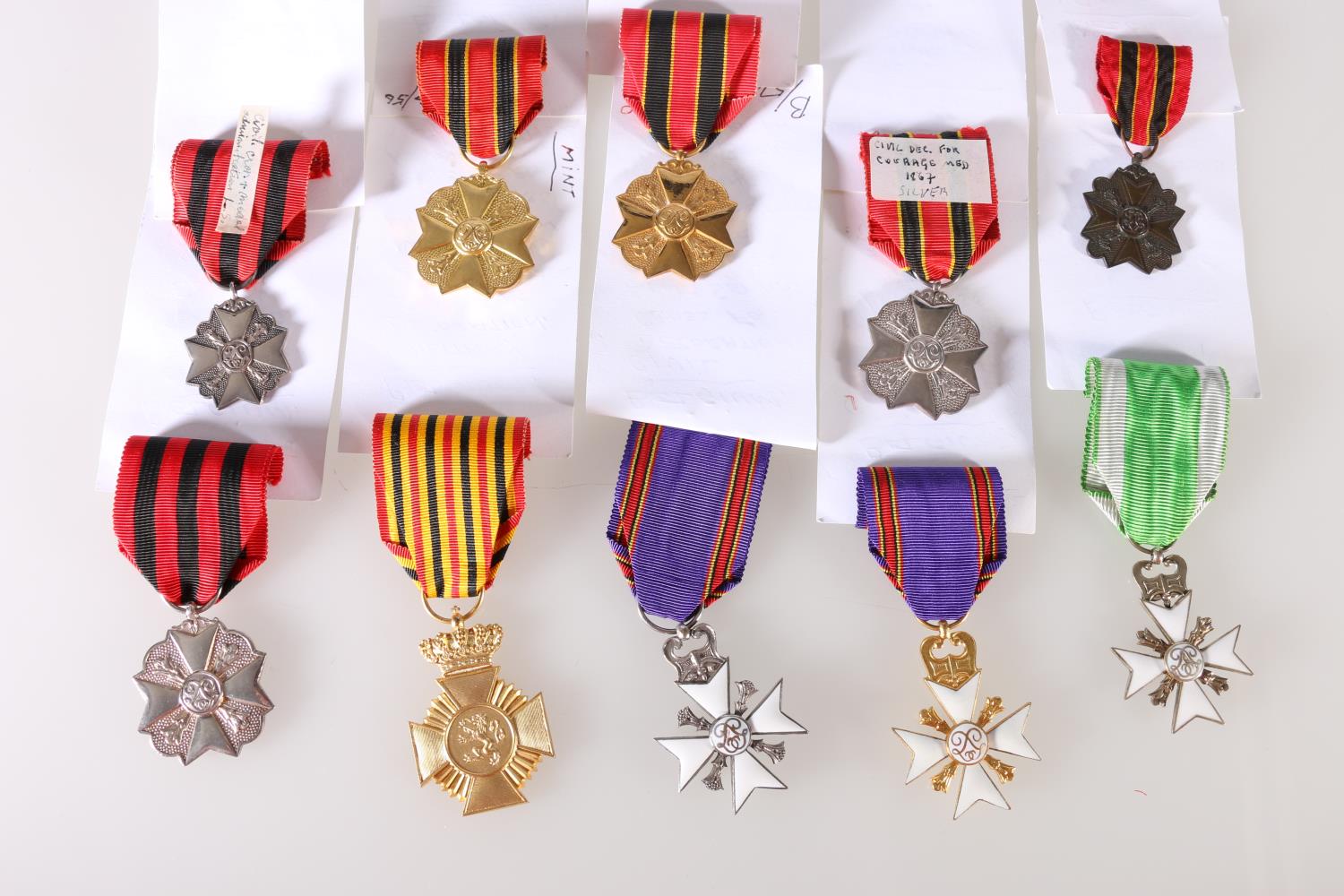 BELGIUM. Belgian medals including Military decoration for long service 2nd Class, Civil decoration - Image 2 of 2