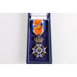 Netherlands, Order of Orange Nassau enamelled silver breast badge, in blue hinge top case, (ref SO7)