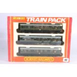 Hornby OO gauge model railways R369 train pack Class 110 three-car DMU diesel multiple unit set,