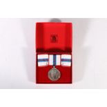 Elizabeth II Jubilee medal 1977 [un-named], with ladies bow ribbon in Royal Mint issue case,