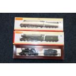 Hornby OO gauge model railway locomotives including: R2340 4-6-2 Golden Plover tender locomotive