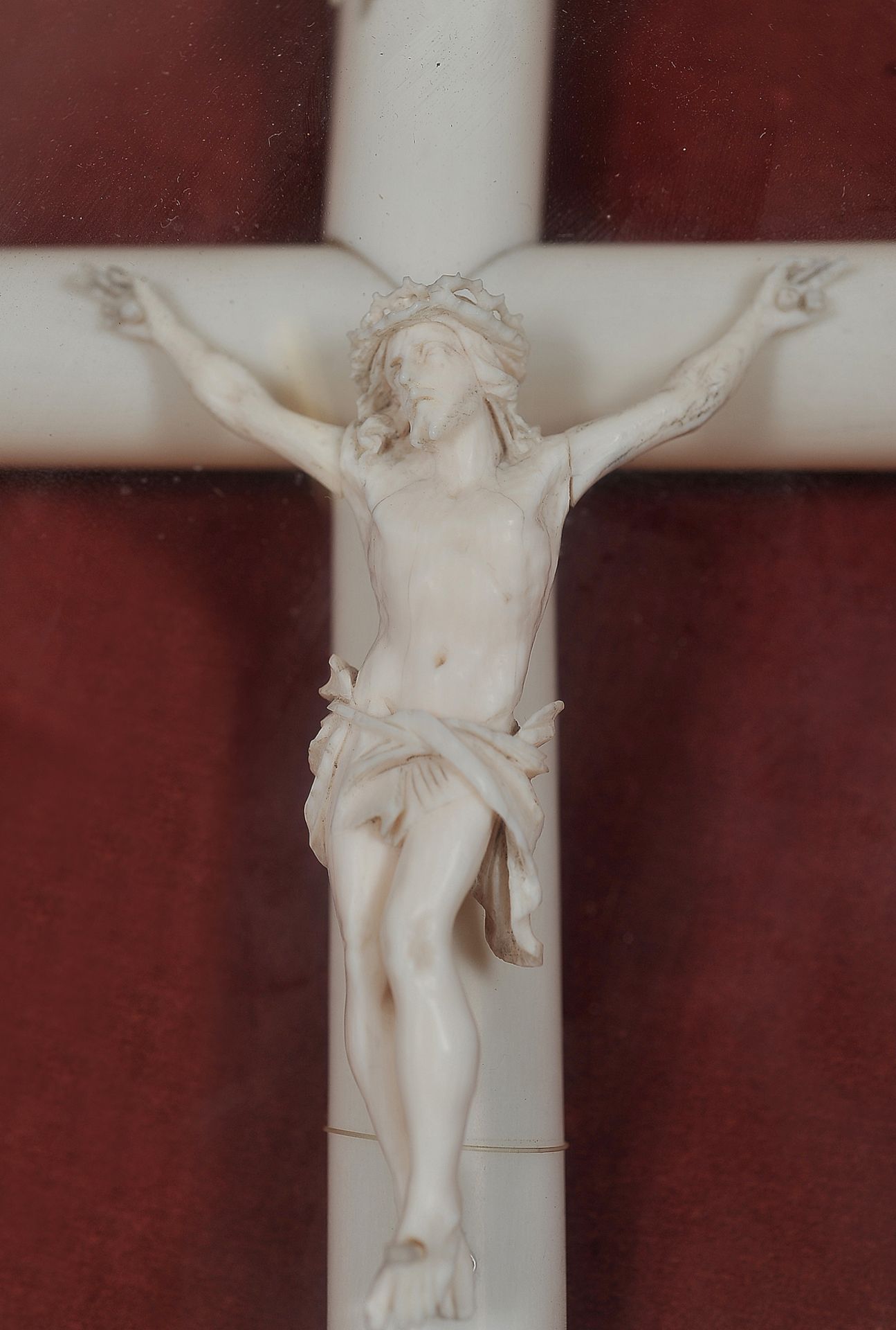 Corpus Christi, Elfenbein, 19. Jahrhundert - Image 2 of 3
