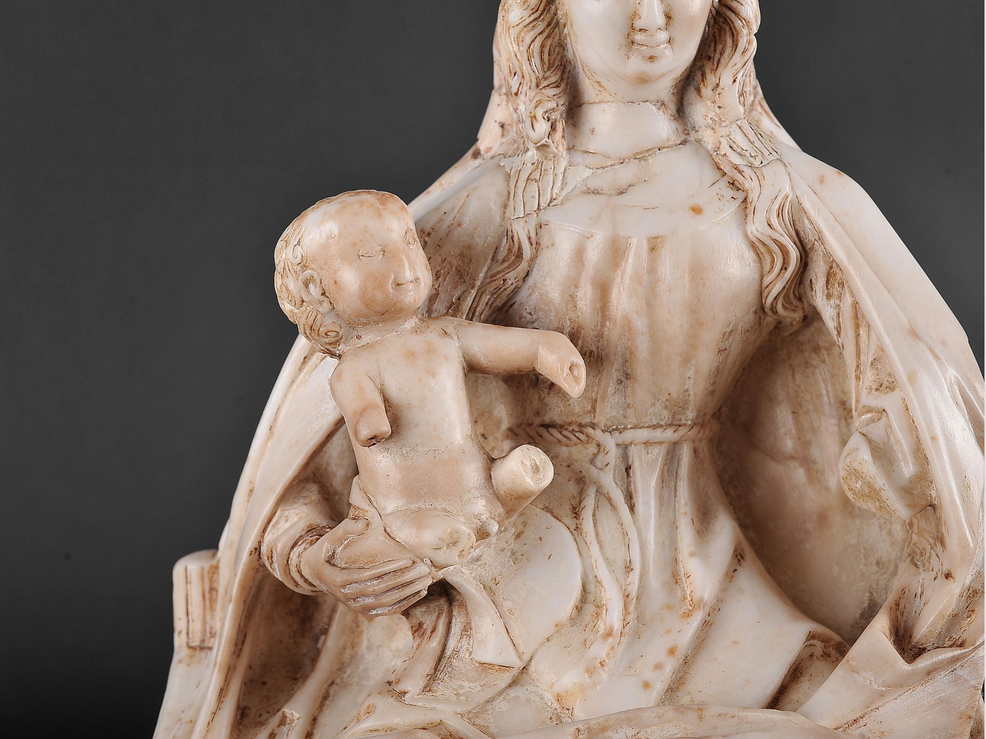 Gil de Siloe, Antwerpen 1440 – 1501 Burgos (und Werkstatt), Sitzende Madonna, um 1485/90 - Image 11 of 25
