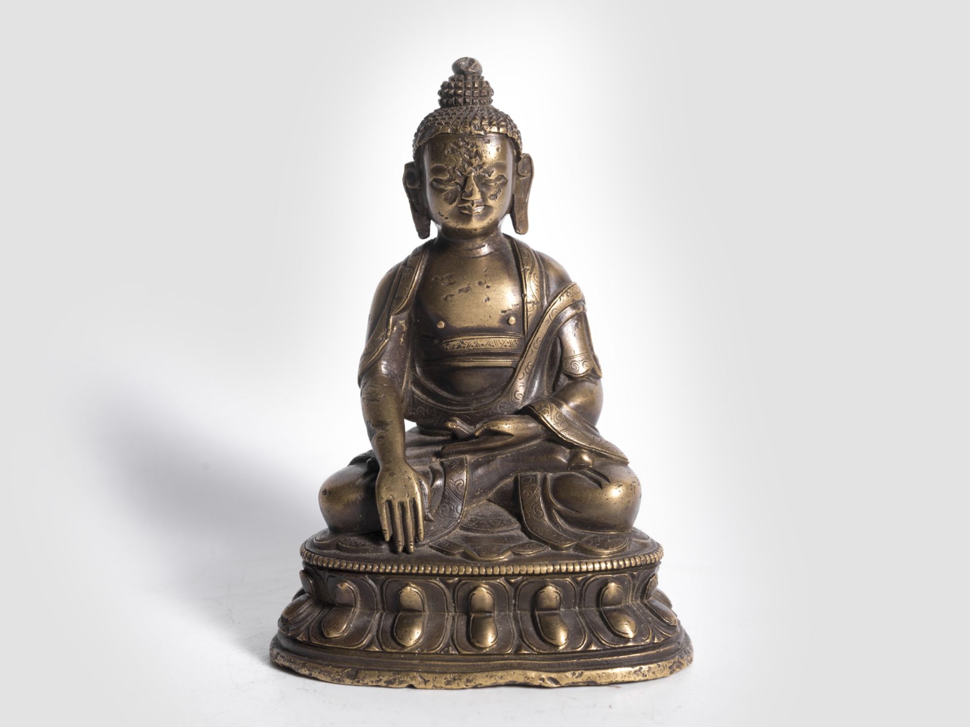 Sitting Buddha, Southeast Asia / Thailand?, 17th - 19th century or earlier