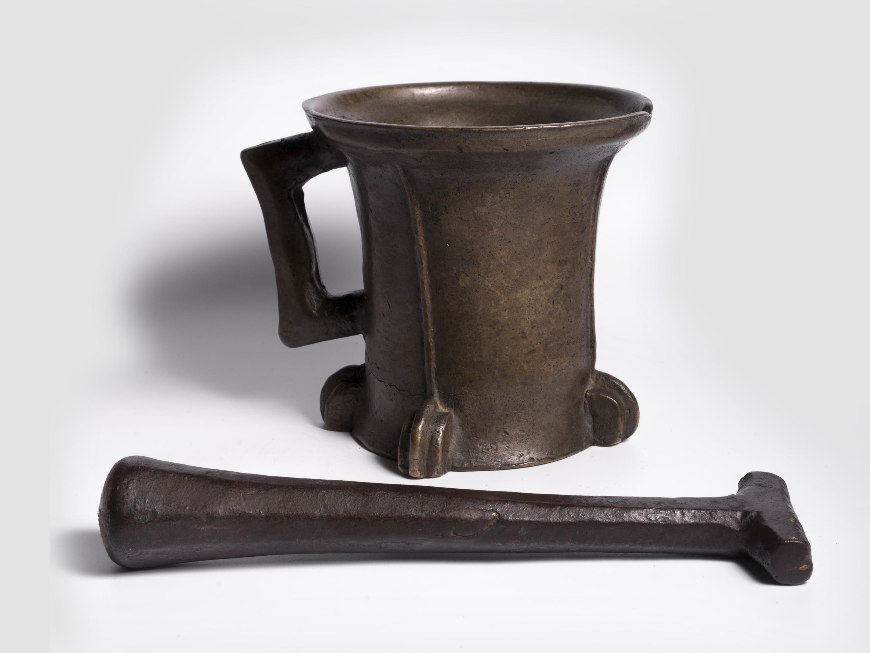 Gothic Mortar, German, around 1500/20, Bronze in bell casting - Image 2 of 5