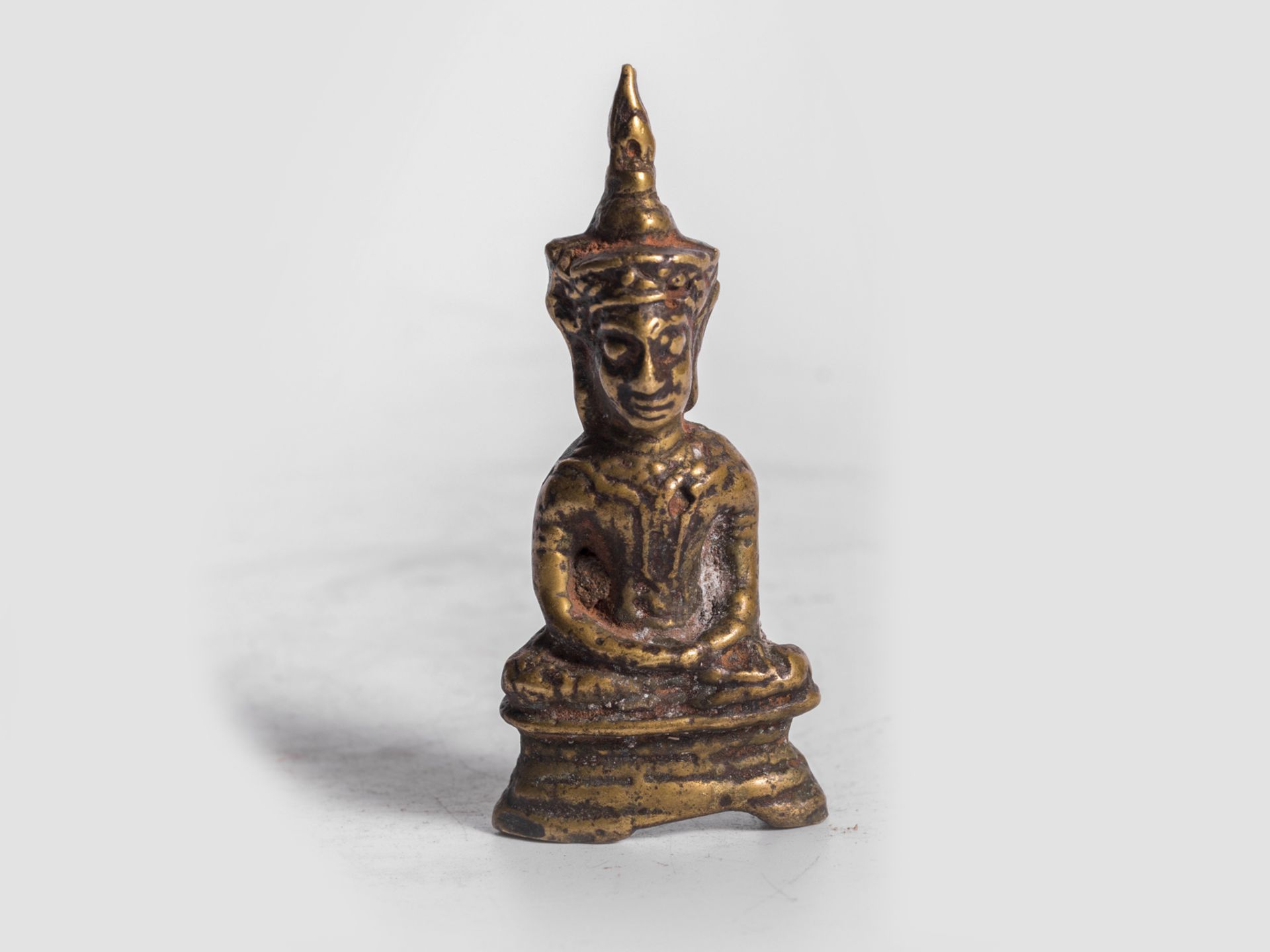 Sitzender Buddha, Süd Ost Asien / Thailand, 13. – 15. Jahrhundert oder früher