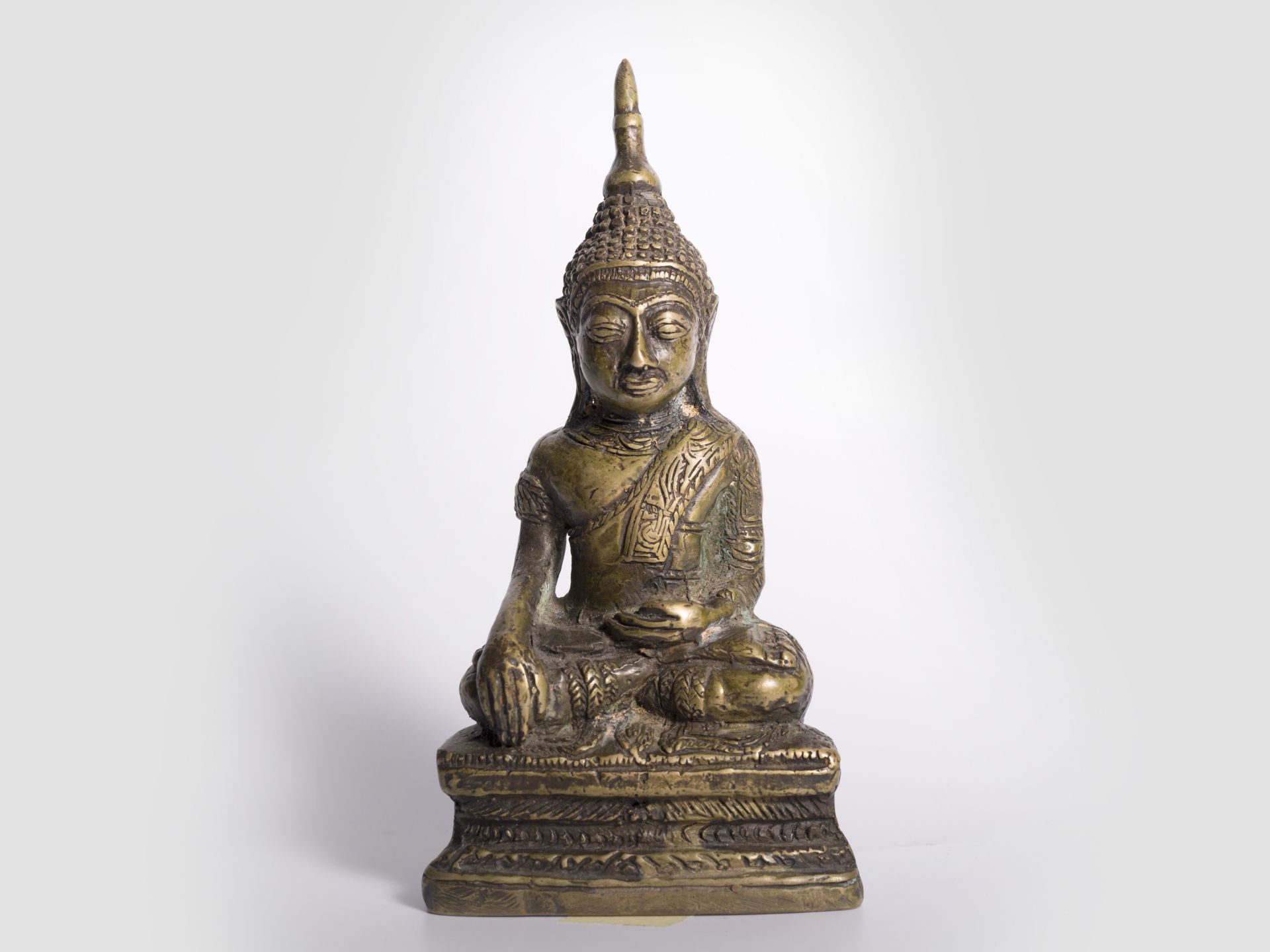 Sitzender Buddha, Süd Ost Asien / Thailand, 17./18 Jahrhundert oder früher