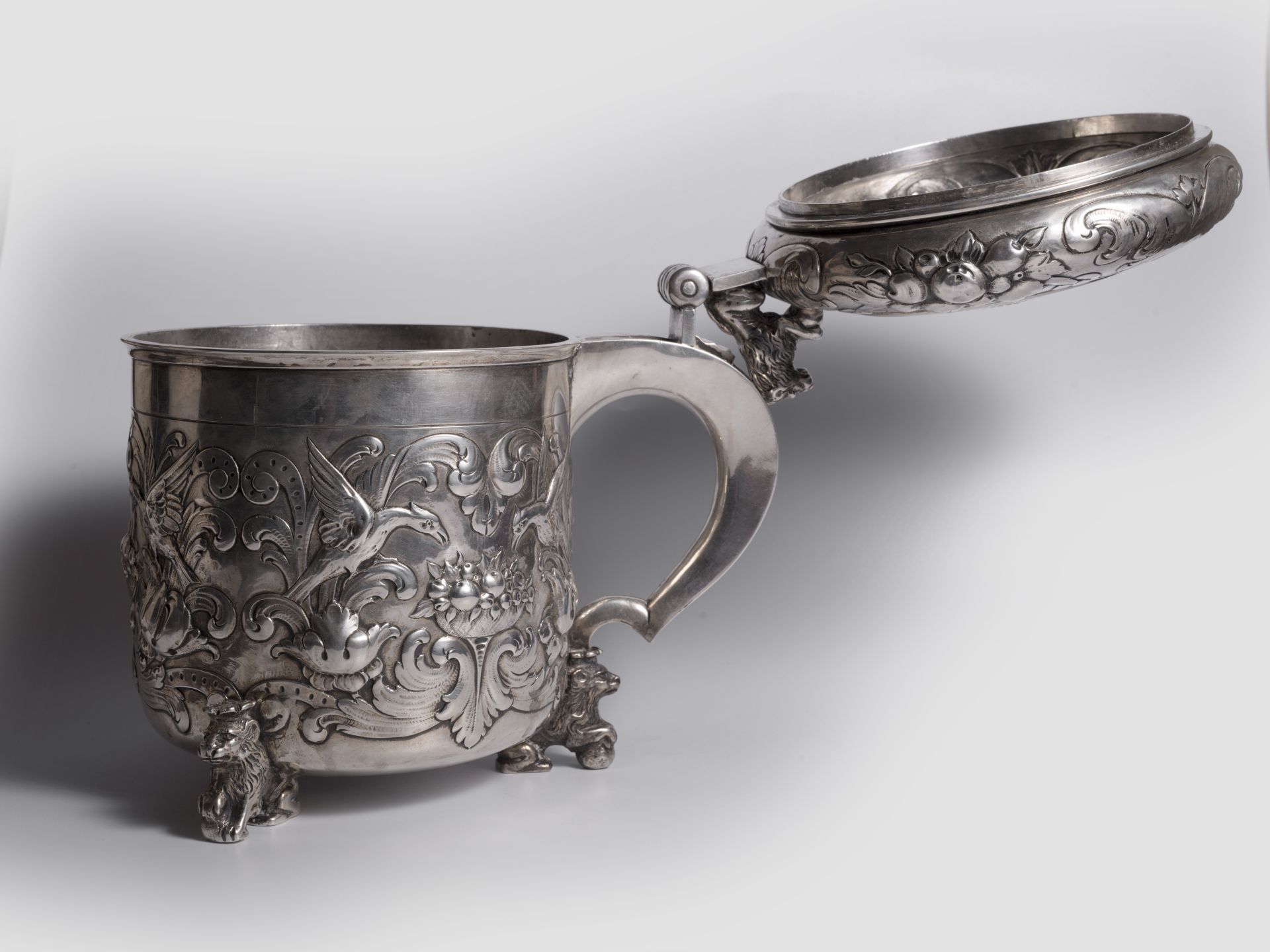 Representative silver tankard, German or Dutch, End 17th / beginning 18th century - Image 6 of 11