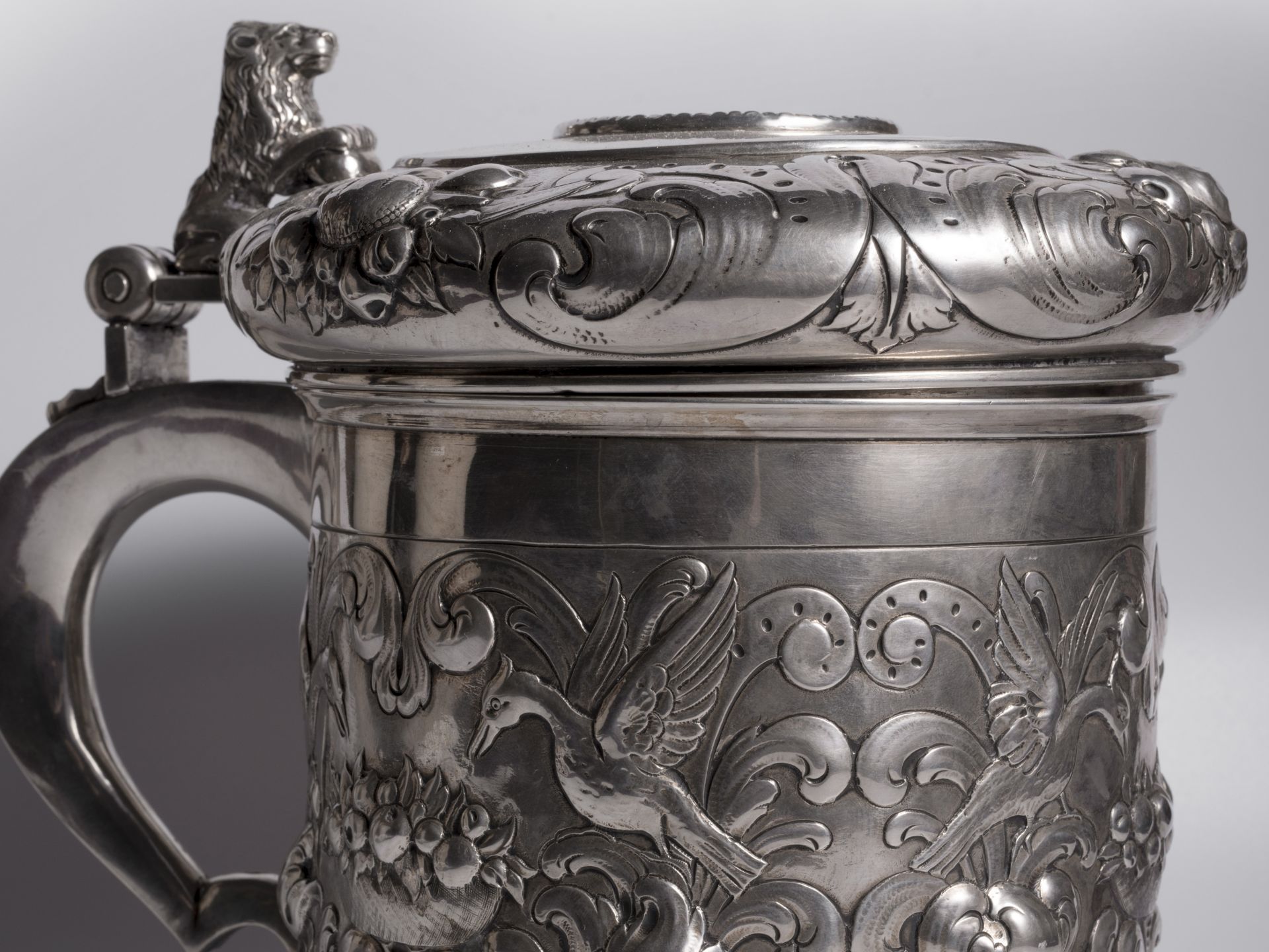 Representative silver tankard, German or Dutch, End 17th / beginning 18th century - Image 4 of 11