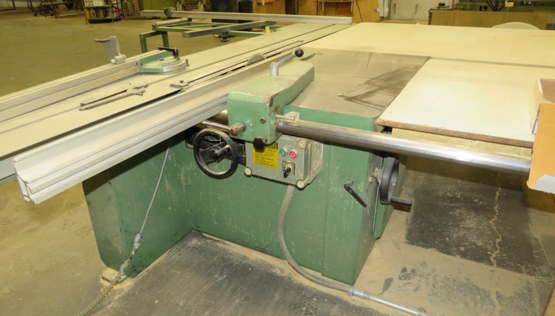 WADKIN MDL. CP32 SLIDING TABLE SAW, 9HP, 126" X 74" TABLE WITH GRIZZLY 3HP DUST COLLECTION SYSTEM, - Image 7 of 9