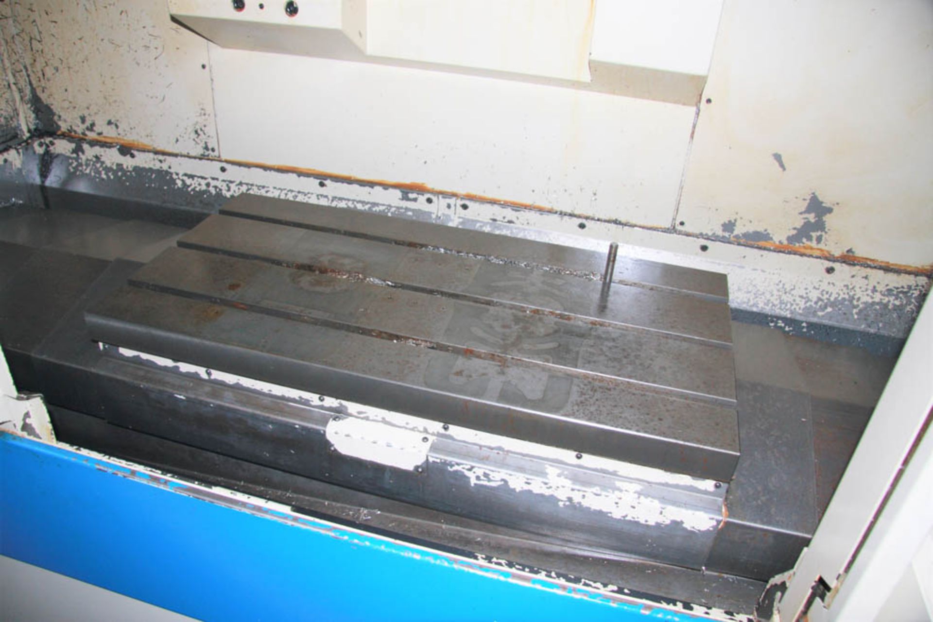 OKUMA MX-45VBE VERTICAL MACHINING CENTER, W/ 20" X 39" TABLE, 20-POSITION AUTOMATIC TOOL CHANGER, # - Image 3 of 13