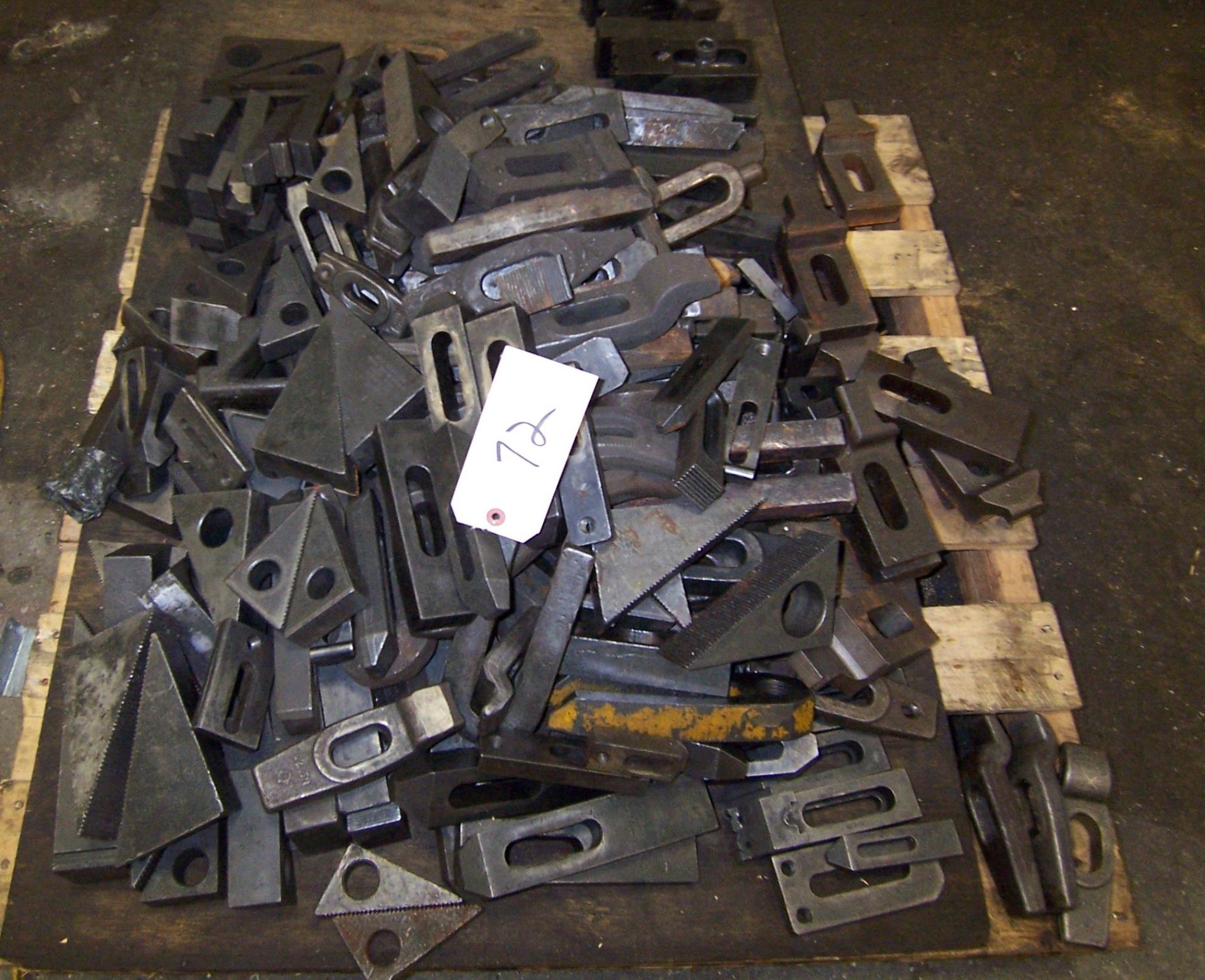 PALLET OF STEP BLOCKS