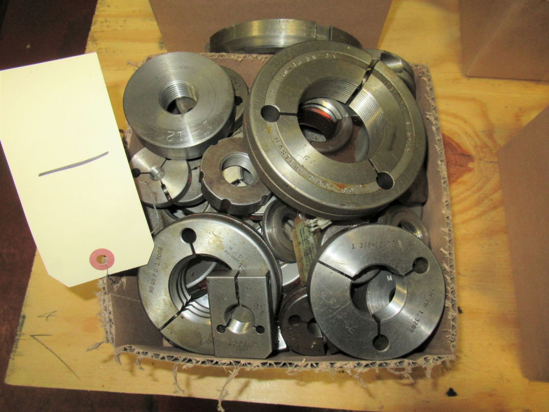 LOT OF THREADED RING GAGES