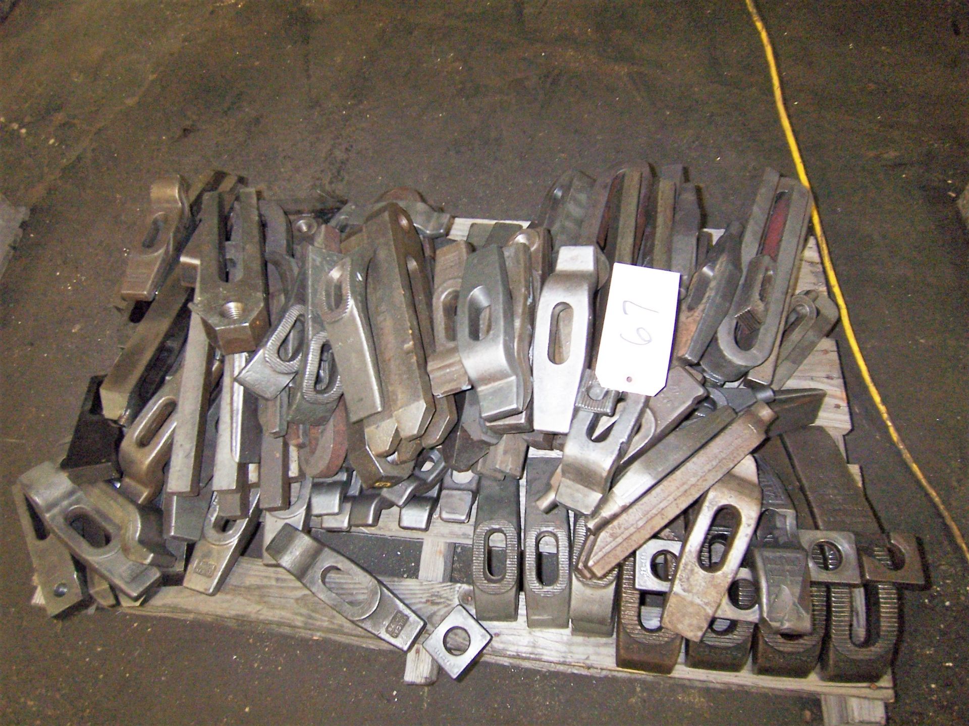 LOT OF HOLDOWN CLAMPS