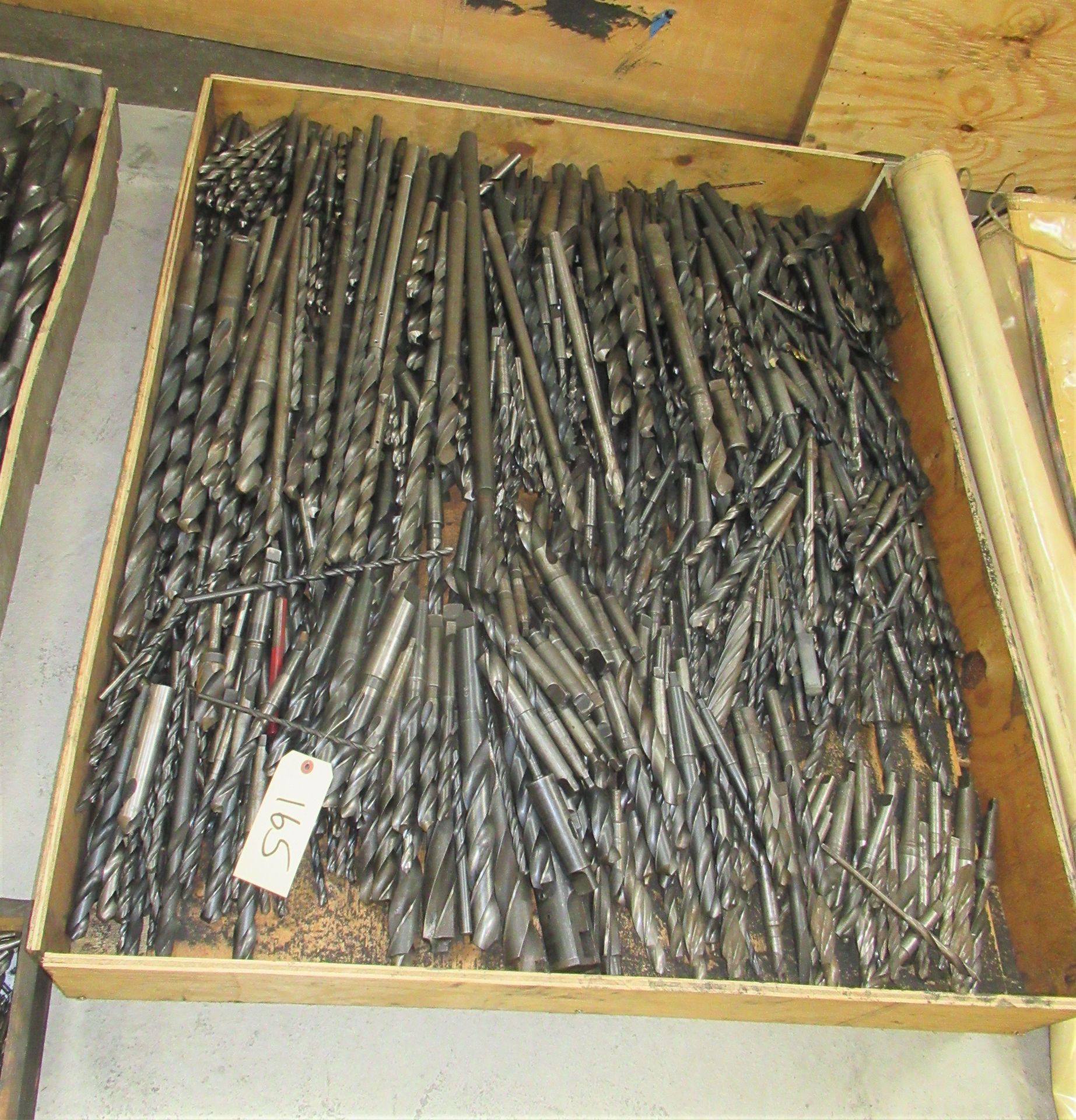 LOT OF ASSORTED DRILL BITS