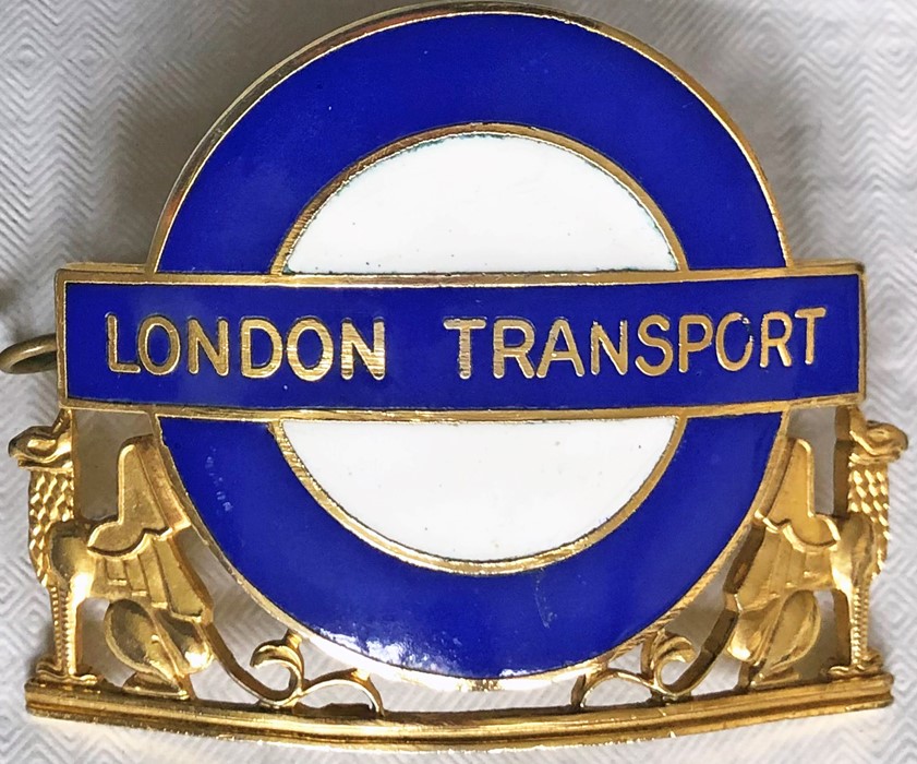 London Transport Central Buses Divisional Mechanical Inspectors' CAP BADGE. From 1984, this is an