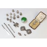 A selection of silver accessories, to include; an Edwardian silver and enamel pill box, Birmingham