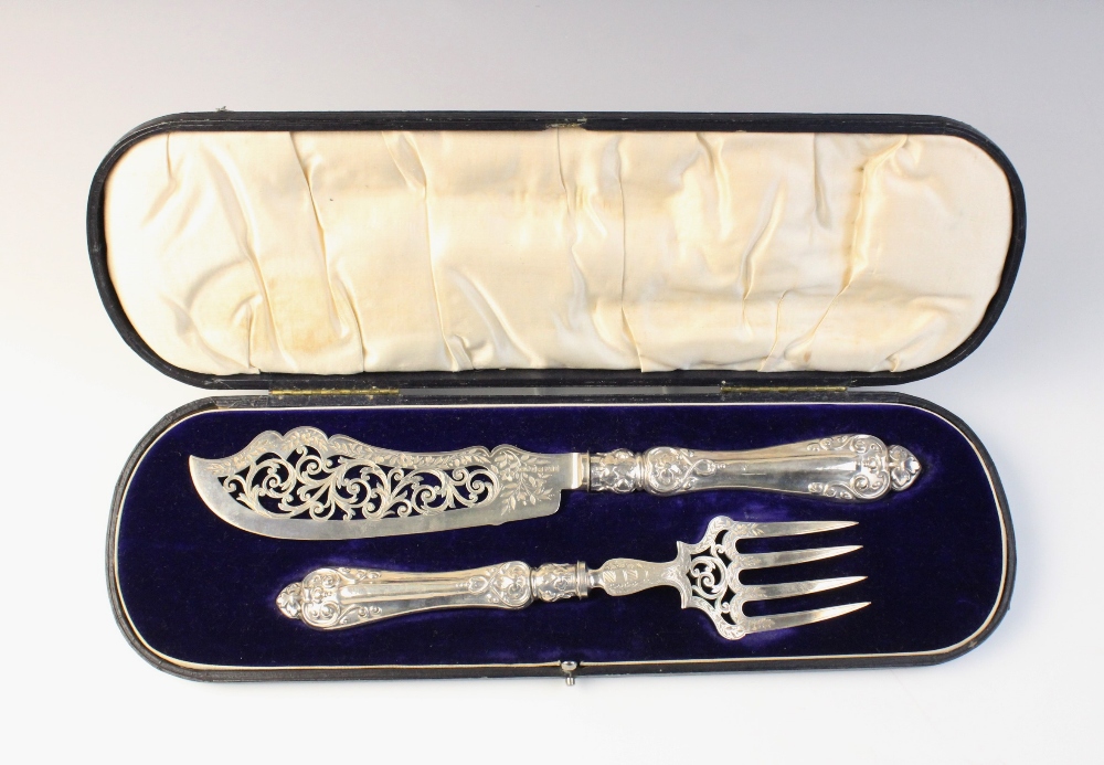 A boxed silver Christening set by Adie Brothers, Birmingham 1938, comprising egg cup, spoon and - Image 3 of 4