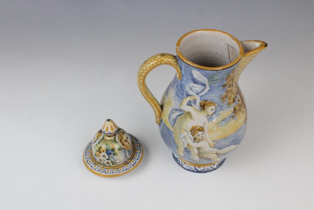 An Italian faience ewer and cover in the manner of Cantagalli, 20th century, decorated with a - Image 6 of 6